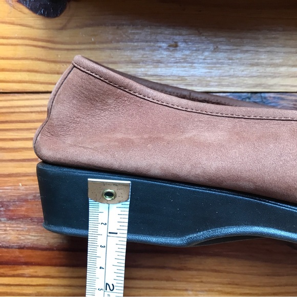 Aerosoles Tan Brown Soft Suede Leather Loafers, EUC, 8.5 - Picture 7 of 10
